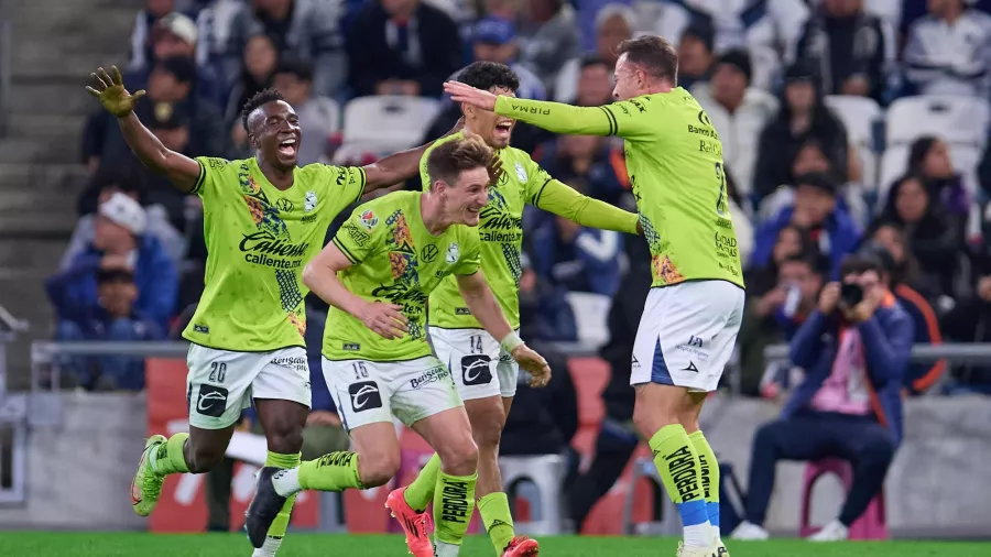 Monterrey dejó que Puebla le arrancara el triunfo