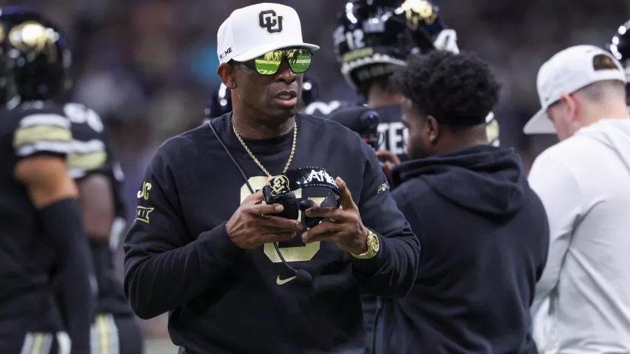 Deion Sanders, actual head coach de la Universidad de Colorado