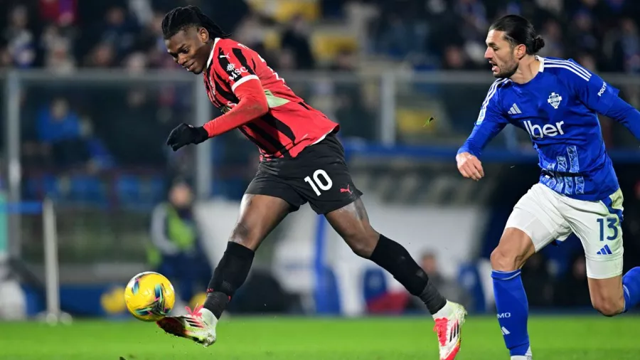 Rafael Leao marcó el gol de la victoria a los 76 minutos