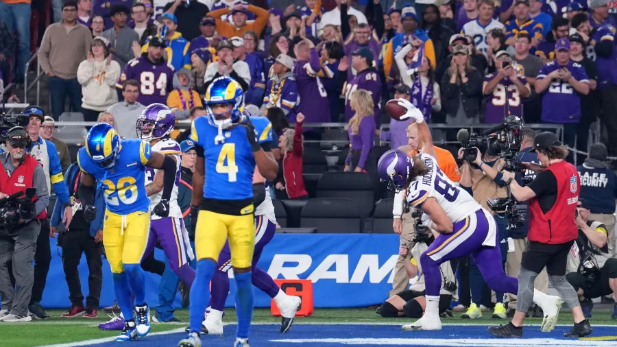 Los Rams borraron a los Vikings y son el último invitado a los divisionales