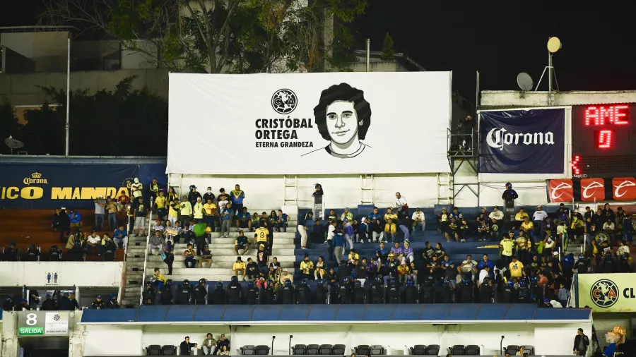 América recordó a la leyenda Cristóbal Ortega