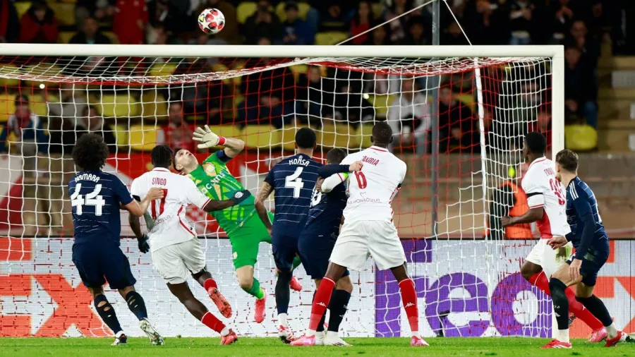 Monaco dio un paso al playoff de la Champions League