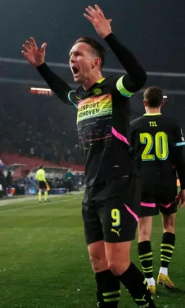 PSV Eindhoven y Stuttgart tienen esperanzas en la Champions League