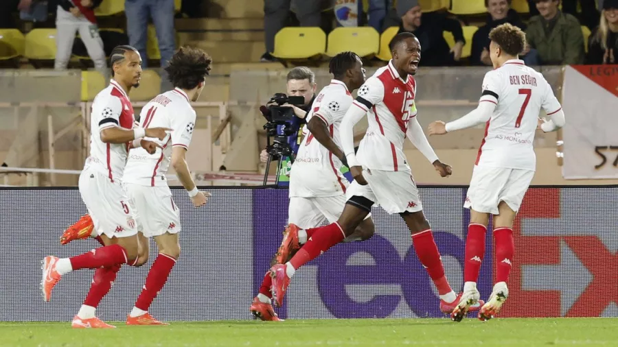 Monaco dio un paso al playoff de la Champions League