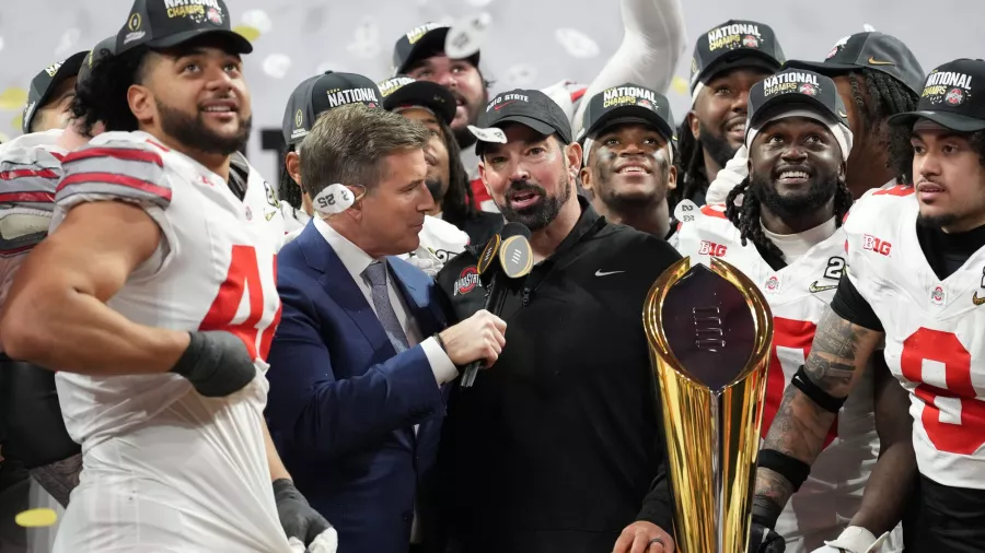 Gran festejo de los Ohio State Buckeyes, campeones nacionales