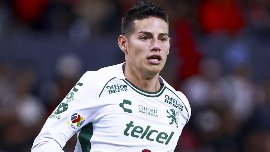 James Rodríguez, mediocampista colombiano de 33 años | Llega del Rayo Vallecano