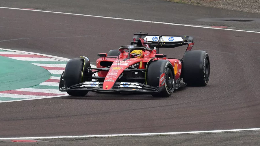 Lewis Hamilton y su primer día con un monoplaza de Ferrari