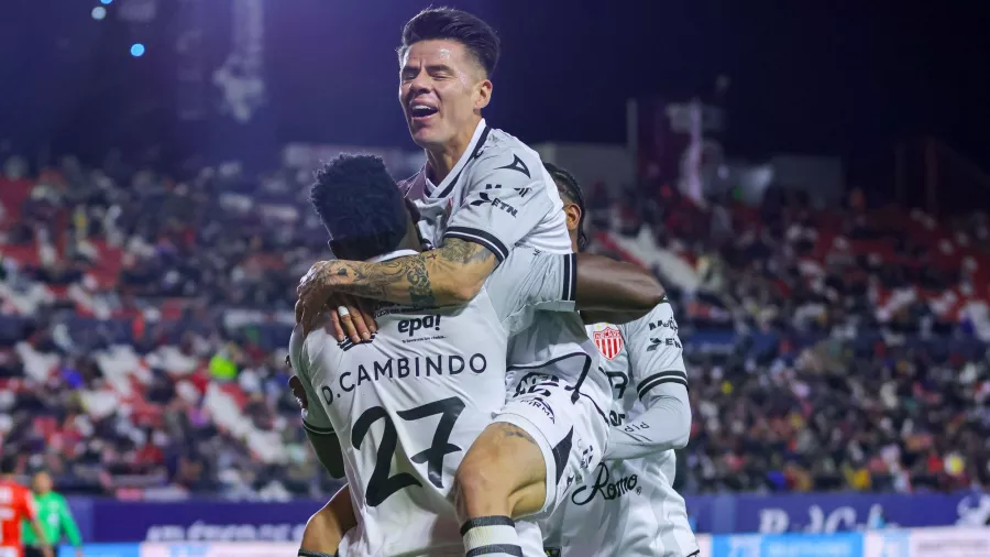 Un doblete de Didier Cambindo y un gol más de José Paradela le dieron forma a la victoria 3-0 de Necaxa sobre San Luis