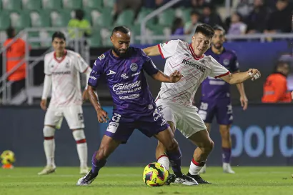 Tropezón del Toluca de Antonio Mohamed en Mazatlán