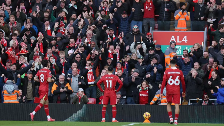 Liverpool lidera el torneo con 53 puntos, seis más que el Arsenal (2°).