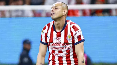 Chivas sigue esperando al 'Chicharito' Hernández y empata ante Tigres