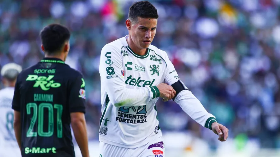 En su primer partido como titular, el capitán 'esmeralda' se estrenó en la Liga MX.