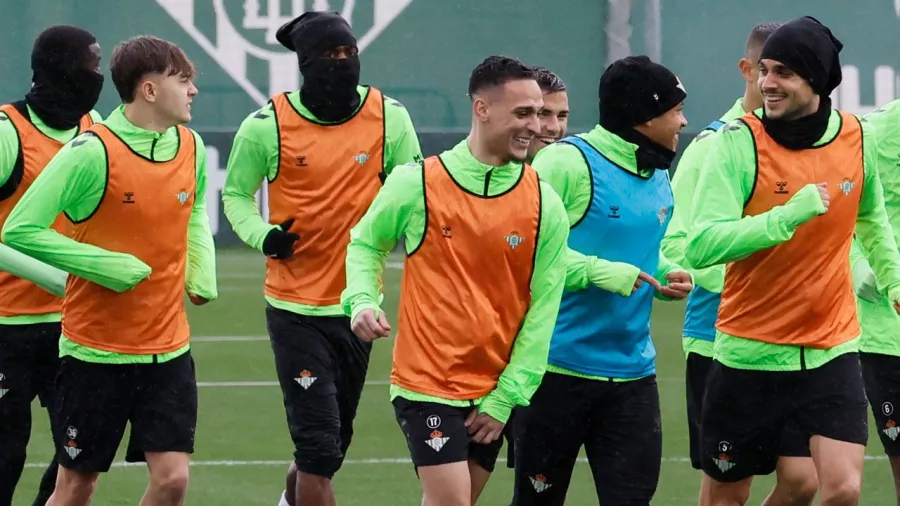 El brasileño realizó su primera práctica como refuerzo invernal de Betis 