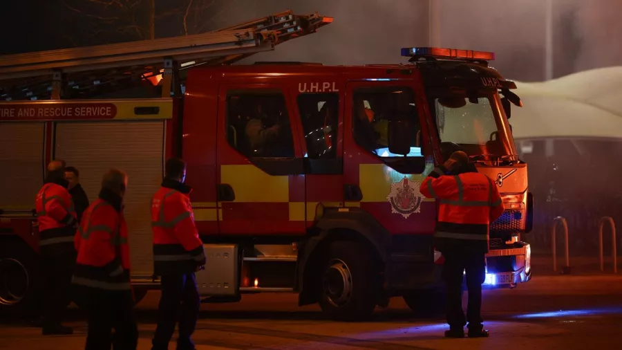 Los bomberos llegaron de inmediato para atender el siniestro