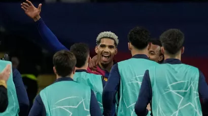 Ronald Araújo celebra su renovación con un gol en Champions League