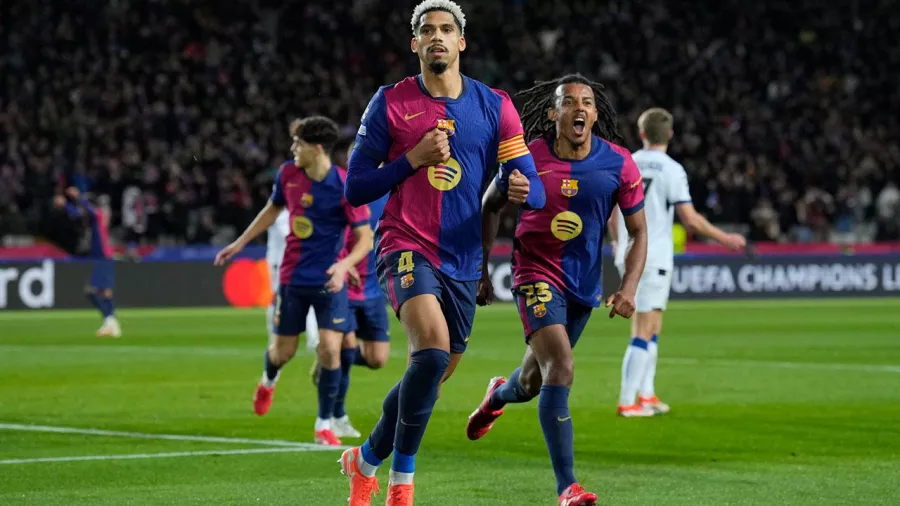 Ronald Araújo celebra su renovación con un gol en Champions League