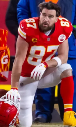 Travis Kelce disfruta el papel de 'villano' en el Super Bowl