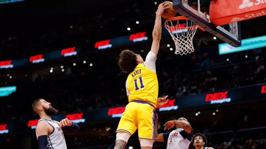 Los Lakers lucieron imponentes ante los Wizards