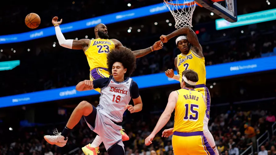 Los Lakers lucieron imponentes ante los Wizards