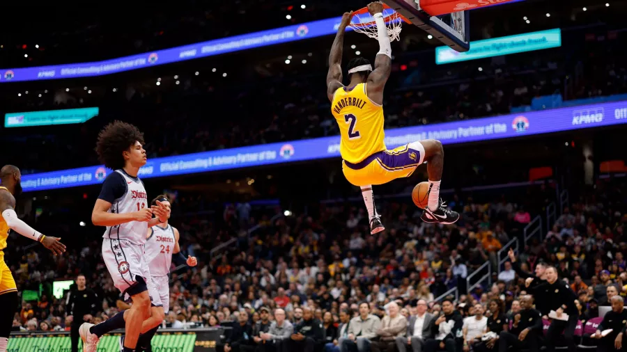 Los Lakers lucieron imponentes ante los Wizards