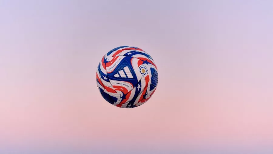 Según la marca alemana, "este balón está nspirado en el anfitrión del torneo, el colorido diseño incorpora una llamativa combinación de colores rojo, blanco y azul",
