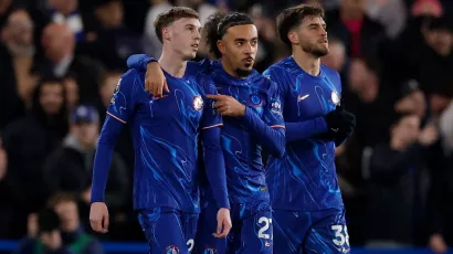 Chelsea recuperó el cuarto lugar de la Premier League