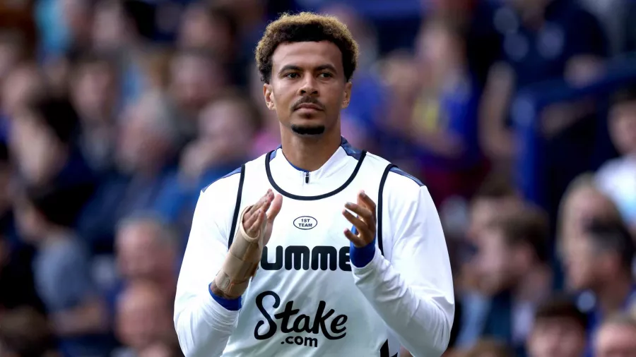 Dele Alli, sin equipo al Como (transferencia libre)