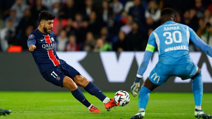 Marco Asensio de Paris Saint-Germain a Aston Villa