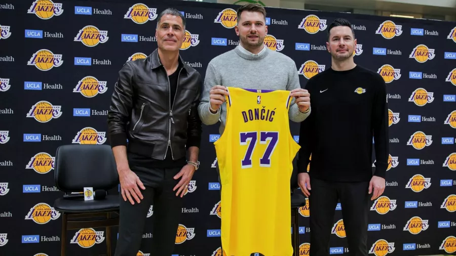 Luka Dončić llevará el '77' en su aventura con los Lakers