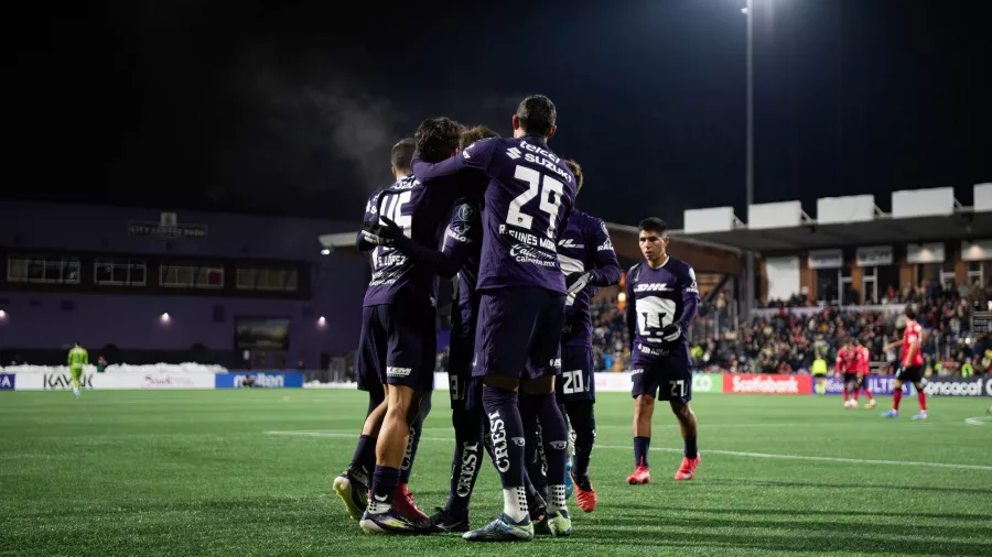 Chivas cumplió y Pumas tropezó en la Copa de Campeones de Concacaf