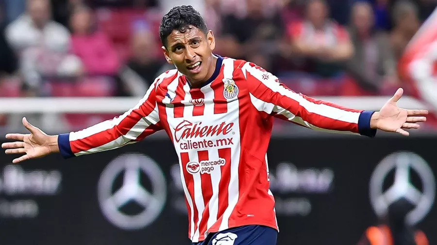 3.	Luis Romo | Cruz Azul ------> Chivas | 6.3 MDE