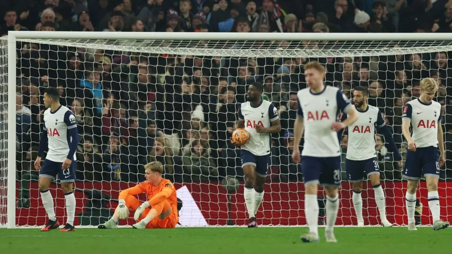 Tottenham se despidió del torneo más antiguo del mundo 