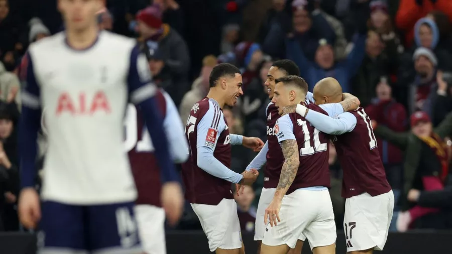 Aston Villa venció a Tottenham en la FA Cup y Ange Postecoglou corre peligro