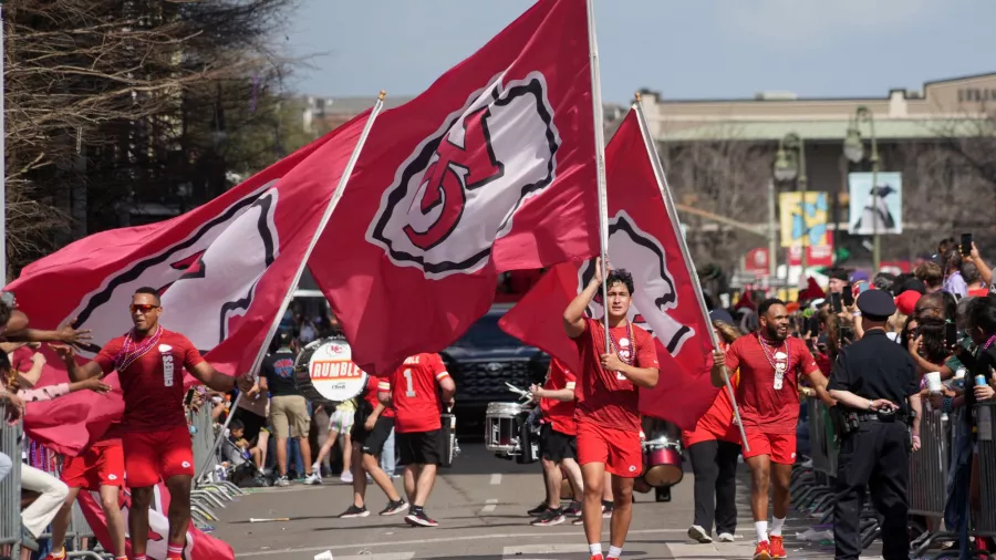 Nueva Orleans vivió un carnaval previo al Super Bowl