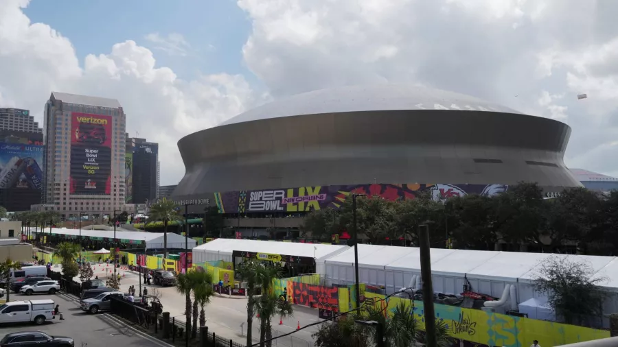 A unas horas, ya se siente el ambiente del Super Bowl