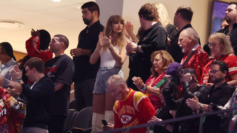 Taylor Swift no faltó en el palco para apoyar a Travis Kelce