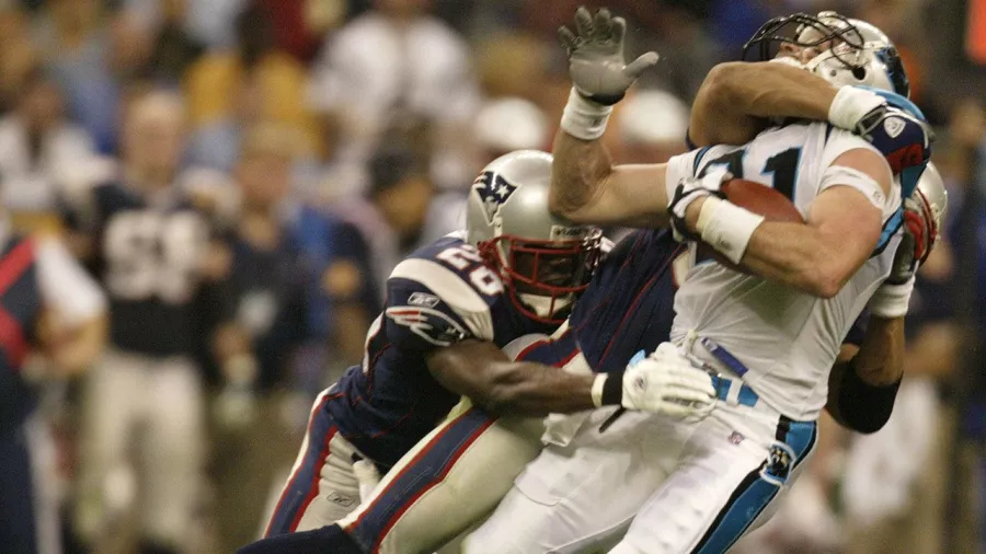 10. New England Patriots 32-29 Carolina Panters (2004