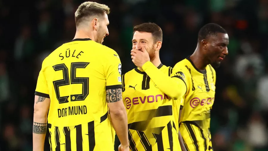 Borussia Dortmund venció 3-0 al Sporting en Lisboa.