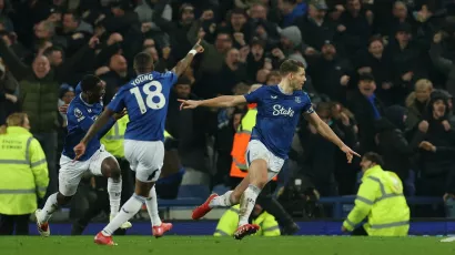 Everton le puso un alto a Liverpool en la Premier League