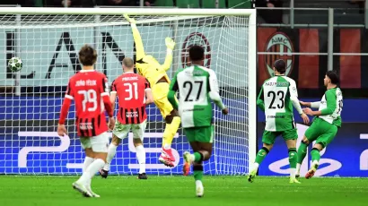 Un gol de Julián Carranza a los 73 minutos valió el empate para Feyenoord que eliminó a Milan de la Liga de Campeones