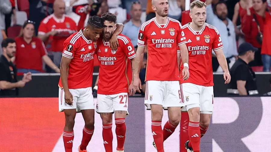 Benfica. Se enfrentará al Barcelona o al Liverpool.