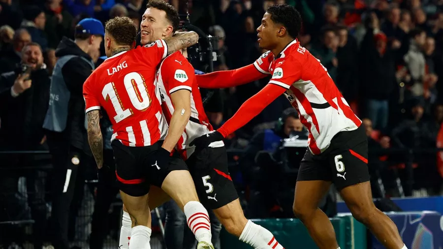 PSV. Se enfrentará en octavos de final al Arsenal o al Inter