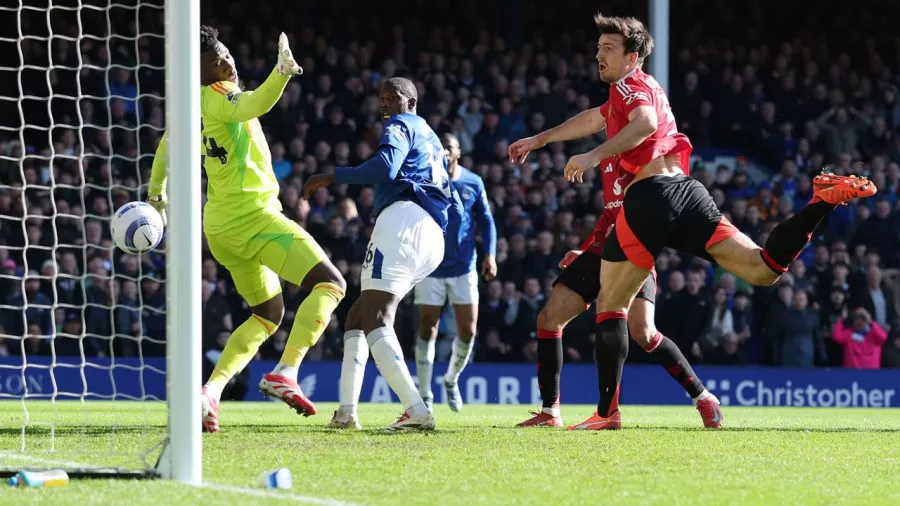 Manchester United suma otro partido sin ganar en la Premier League