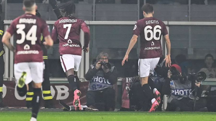 Gvidas Gineitis anotó el gol del triunfo al 76