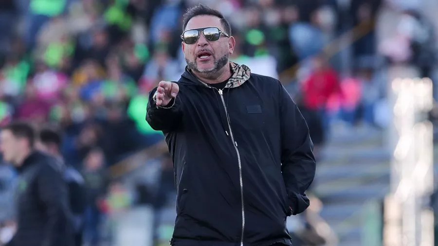 El equipo de Antonio Mohamed salió bien enchufado al partido en el Estadio Benito Juárez.