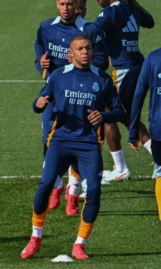 Kylian Mbappé no entrenó, pero estará en la semifinal de la Copa del Rey