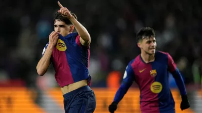 Pau Cubarsí se estrena como goleador con el Barcelona