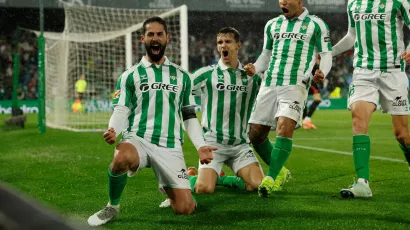 Betis venció a Real Madrid que falló en su lucha por La Liga