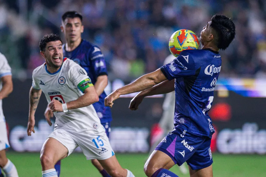 Mazatlán rescató un punto con polémico empate