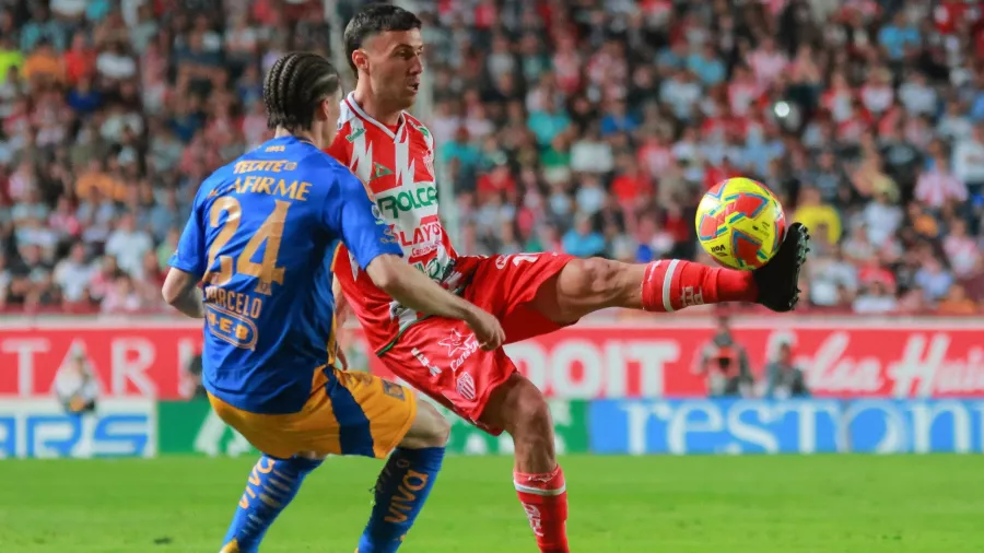 Tigres despertó y frenó en seco a Necaxa